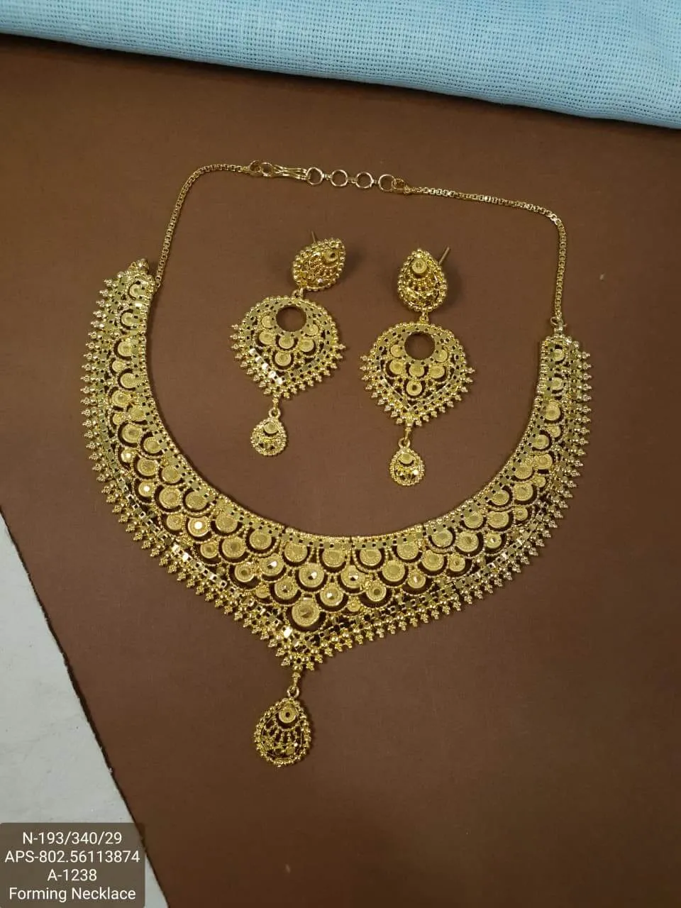 Forming Necklace Classic